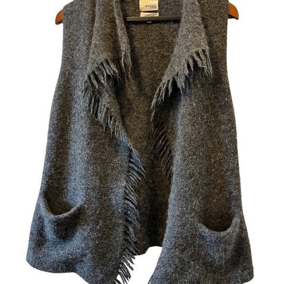 Wilfred Free Charcoal Gray Sweater Vest With Fringe Size XS - Picture 7 of 7